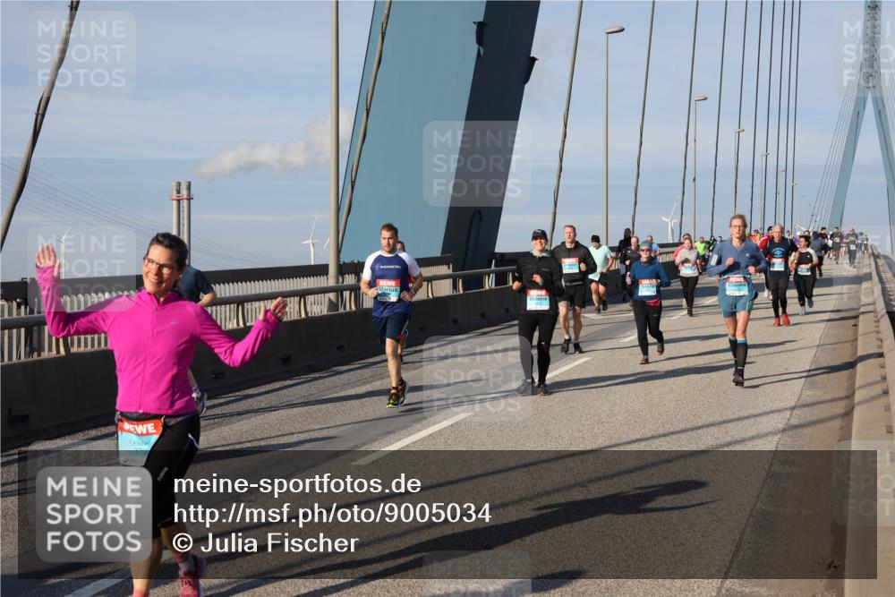 03.10.2025 - Köhlbrandbrückenlauf Julia Fischer http://msf.ph/oto/9005034 03.10.2025 09:50:48 Position 2 379 meine-sportfotos.de