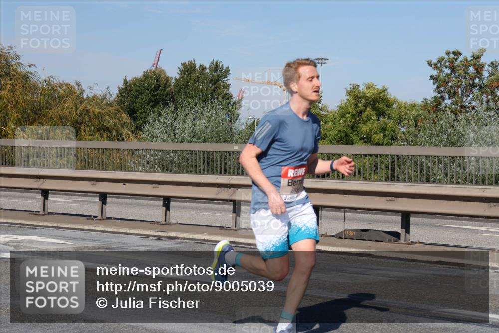 03.10.2025 - Köhlbrandbrückenlauf Julia Fischer http://msf.ph/oto/9005039 03.10.2025 12:36:59 Position 3 6636 meine-sportfotos.de