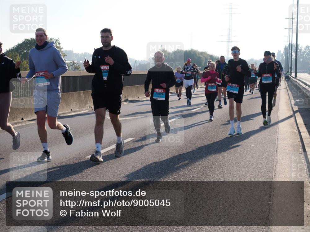 03.10.2025 - Köhlbrandbrückenlauf Fabian Wolf http://msf.ph/oto/9005045 03.10.2025 09:19:01 Position 3 3781, 3315 meine-sportfotos.de