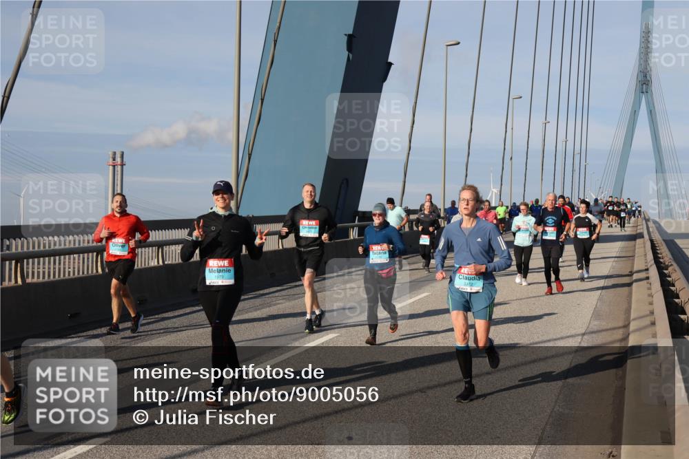 03.10.2025 - Köhlbrandbrückenlauf Julia Fischer http://msf.ph/oto/9005056 03.10.2025 09:50:50 Position 2 1979, 3372 meine-sportfotos.de