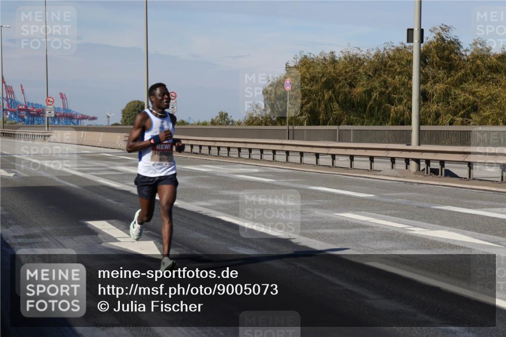 03.10.2025 - Köhlbrandbrückenlauf Julia Fischer http://msf.ph/oto/9005073 03.10.2025 12:38:00 Position 3 6359 meine-sportfotos.de