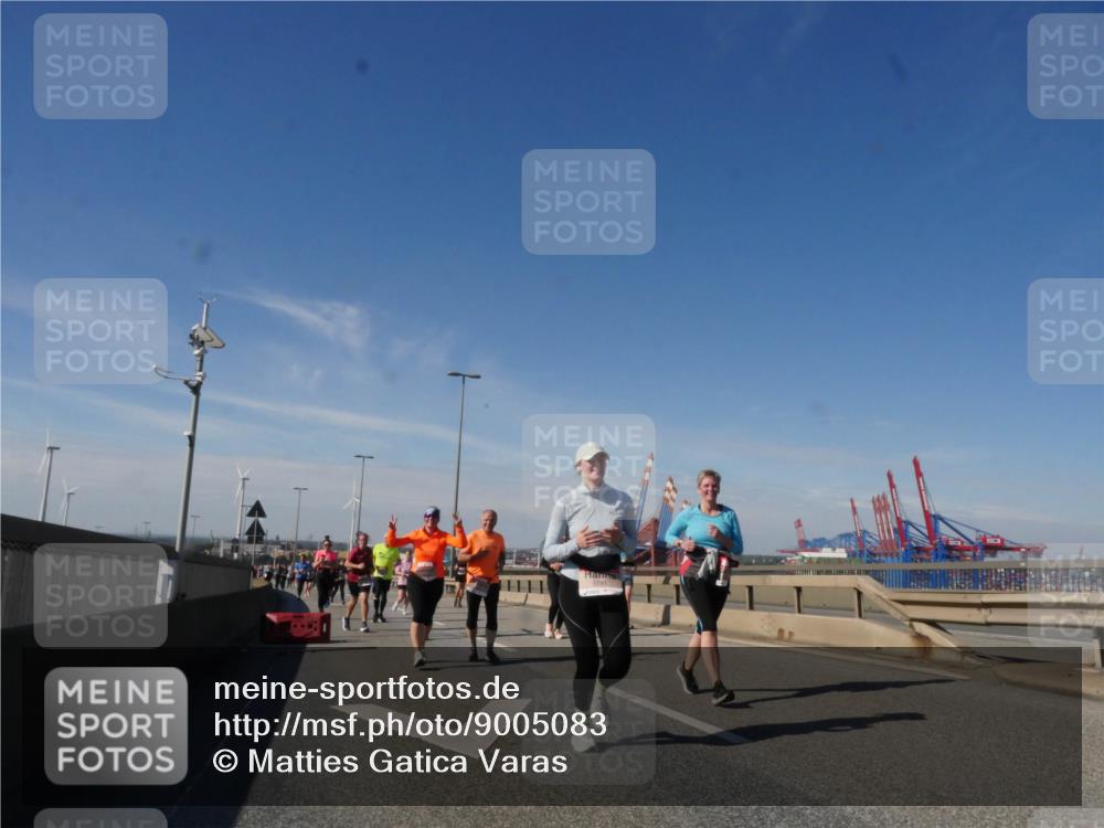 03.10.2025 - Köhlbrandbrückenlauf Matties Gatica Varas http://msf.ph/oto/9005083 03.10.2025 12:59:16 Position 2  meine-sportfotos.de