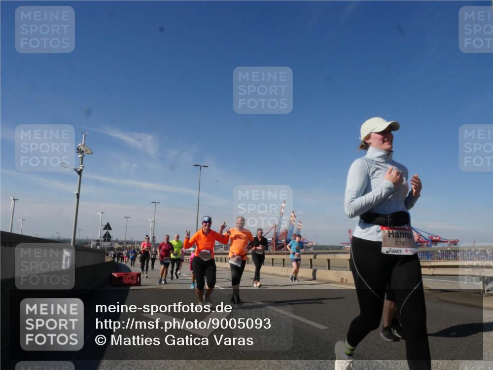 03.10.2025 - Köhlbrandbrückenlauf Matties Gatica Varas http://msf.ph/oto/9005093 03.10.2025 12:59:17 Position 2 5741 meine-sportfotos.de