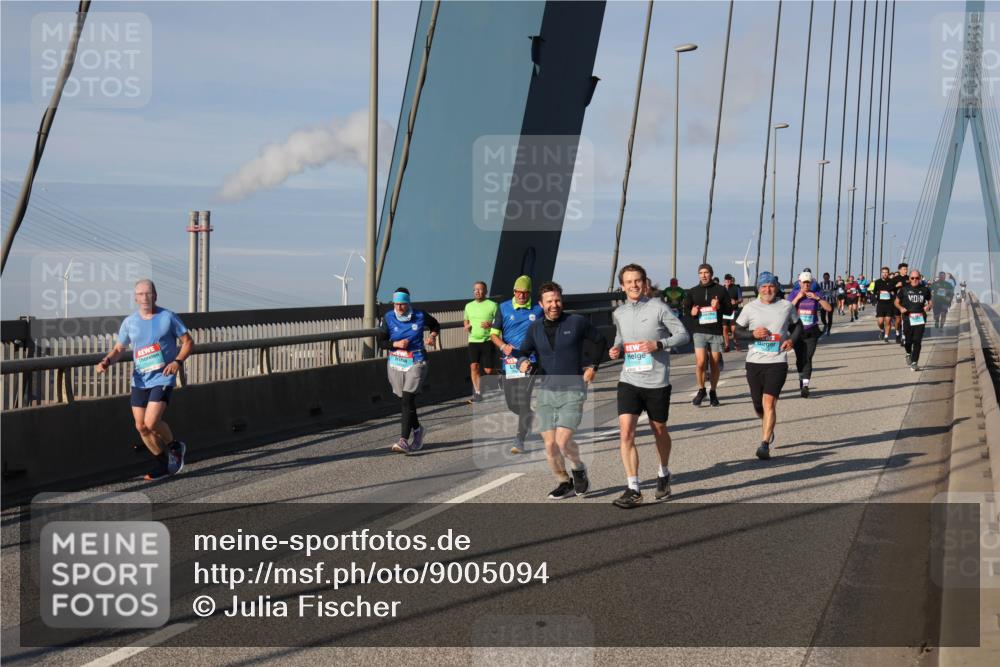03.10.2025 - Köhlbrandbrückenlauf Julia Fischer http://msf.ph/oto/9005094 03.10.2025 09:51:00 Position 2  meine-sportfotos.de