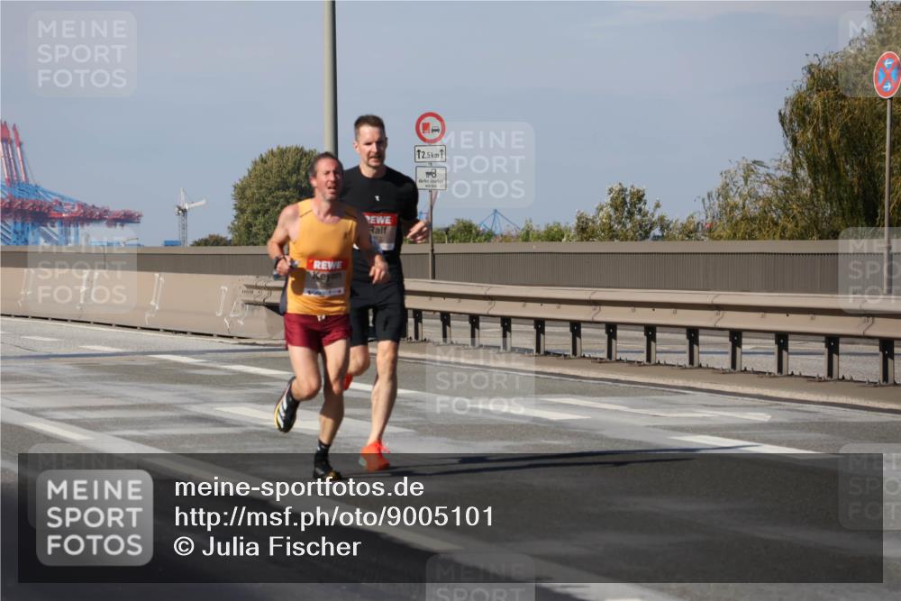 03.10.2025 - Köhlbrandbrückenlauf Julia Fischer http://msf.ph/oto/9005101 03.10.2025 12:38:28 Position 3 12, 5 meine-sportfotos.de