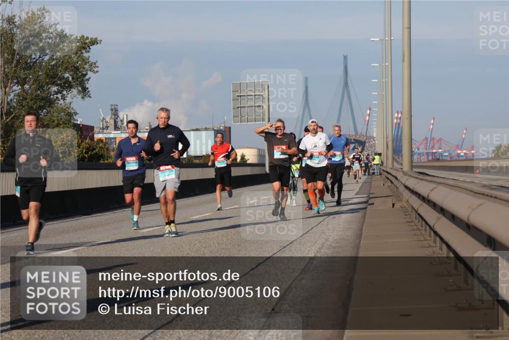 03.10.2025 - Köhlbrandbrückenlauf Luisa Fischer http://msf.ph/oto/9005106 03.10.2025 10:46:48 Position 3  meine-sportfotos.de