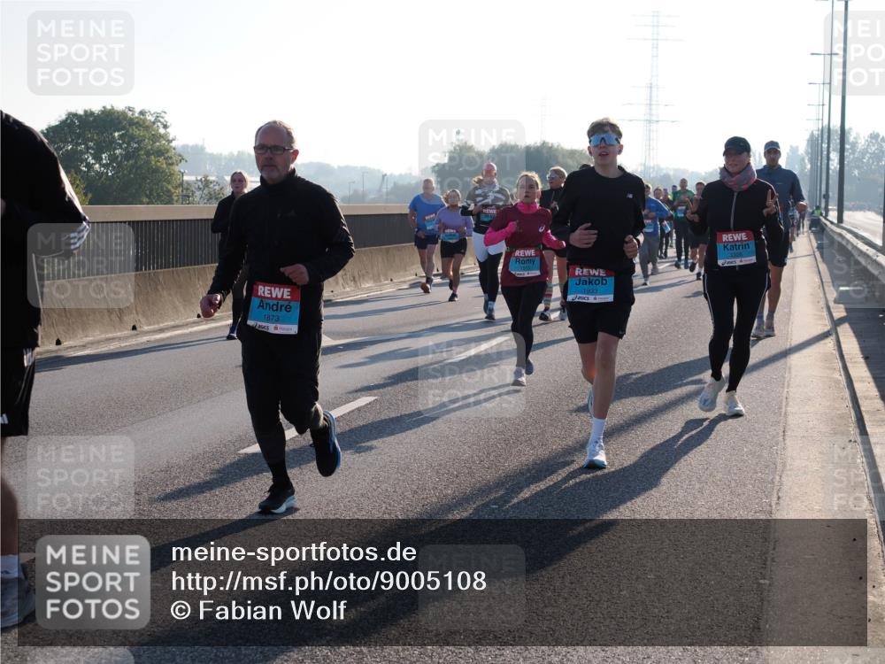 03.10.2025 - Köhlbrandbrückenlauf Fabian Wolf http://msf.ph/oto/9005108 03.10.2025 09:19:02 Position 3 1873, 1933, 3326 meine-sportfotos.de