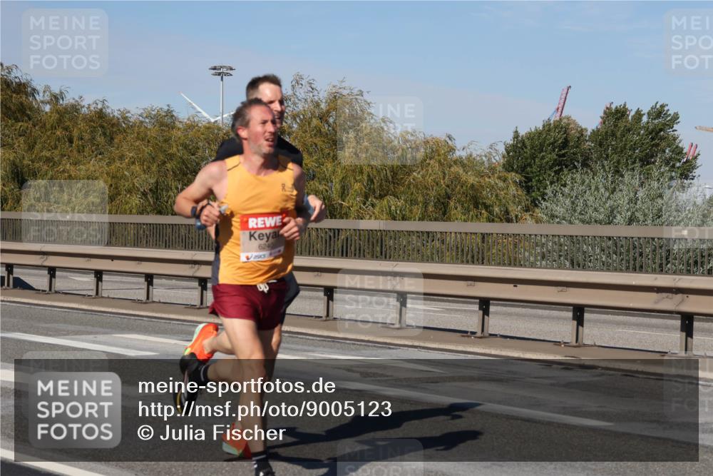 03.10.2025 - Köhlbrandbrückenlauf Julia Fischer http://msf.ph/oto/9005123 03.10.2025 12:38:33 Position 3 6240 meine-sportfotos.de