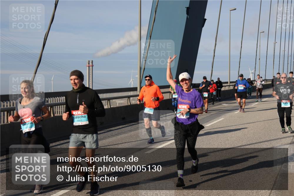 03.10.2025 - Köhlbrandbrückenlauf Julia Fischer http://msf.ph/oto/9005130 03.10.2025 09:51:05 Position 2 1907, 1905, 2007 meine-sportfotos.de