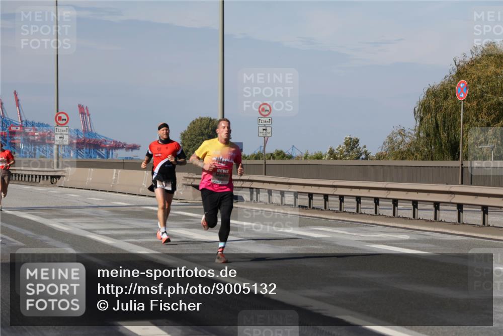 03.10.2025 - Köhlbrandbrückenlauf Julia Fischer http://msf.ph/oto/9005132 03.10.2025 12:38:52 Position 3 12, 5, 1, 1, 12, 5, 58 meine-sportfotos.de