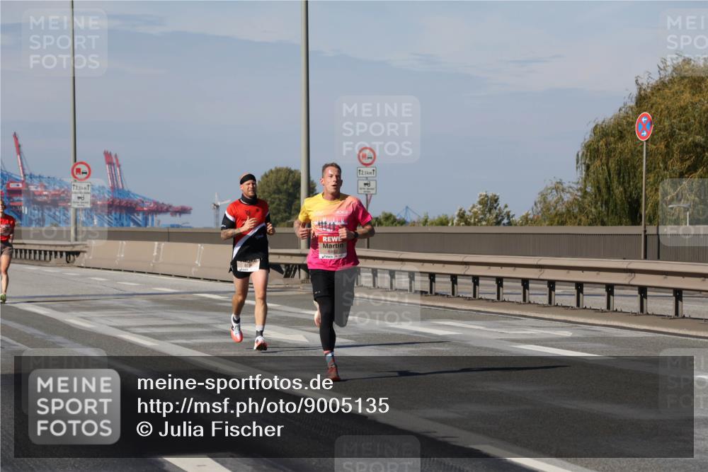 03.10.2025 - Köhlbrandbrückenlauf Julia Fischer http://msf.ph/oto/9005135 03.10.2025 12:38:52 Position 3 12, 5, 1, 6614, 12, 5 meine-sportfotos.de