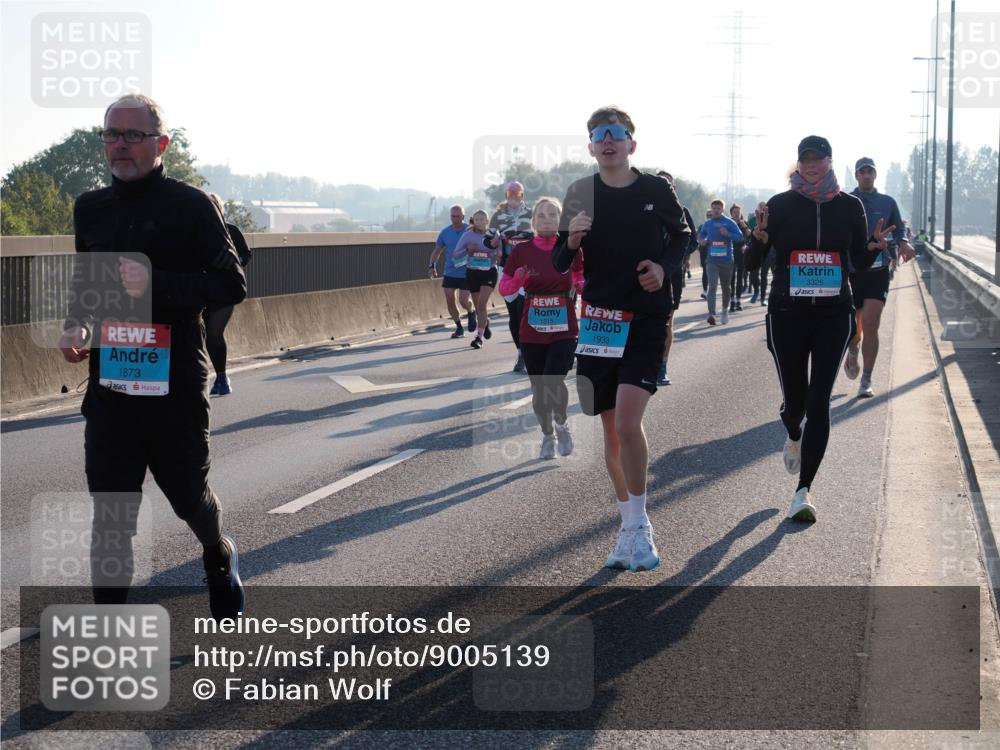 03.10.2025 - Köhlbrandbrückenlauf Fabian Wolf http://msf.ph/oto/9005139 03.10.2025 09:19:03 Position 3 1873, 1515, 1933, 3326 meine-sportfotos.de