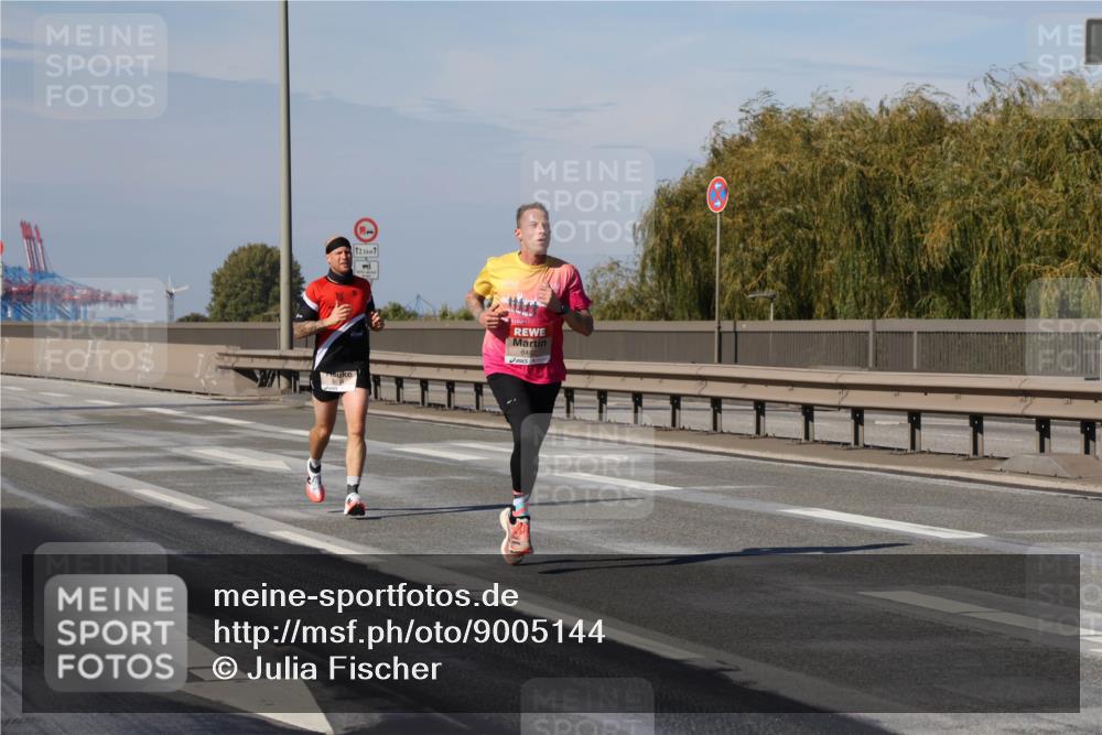 03.10.2025 - Köhlbrandbrückenlauf Julia Fischer http://msf.ph/oto/9005144 03.10.2025 12:38:53 Position 3 12, 5, 6482 meine-sportfotos.de