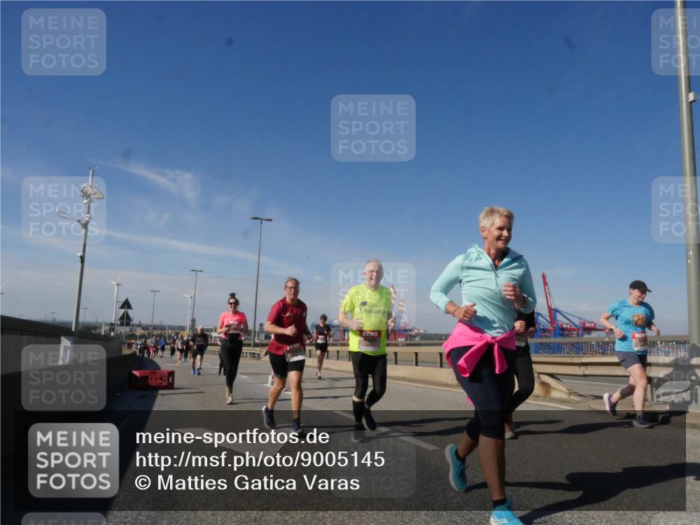 03.10.2025 - Köhlbrandbrückenlauf Matties Gatica Varas http://msf.ph/oto/9005145 03.10.2025 12:59:21 Position 2  meine-sportfotos.de