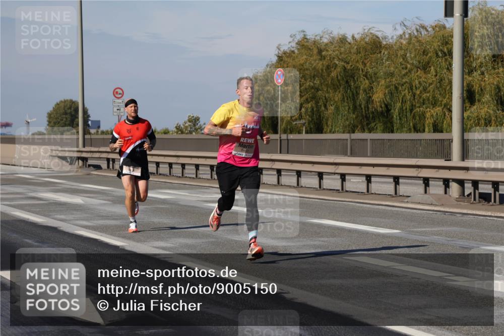 03.10.2025 - Köhlbrandbrückenlauf Julia Fischer http://msf.ph/oto/9005150 03.10.2025 12:38:54 Position 3 12, 5, 1 meine-sportfotos.de