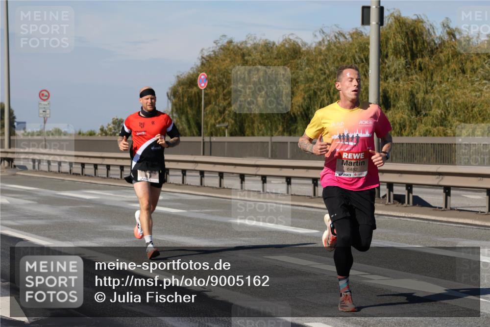 03.10.2025 - Köhlbrandbrückenlauf Julia Fischer http://msf.ph/oto/9005162 03.10.2025 12:38:55 Position 3 6482 meine-sportfotos.de