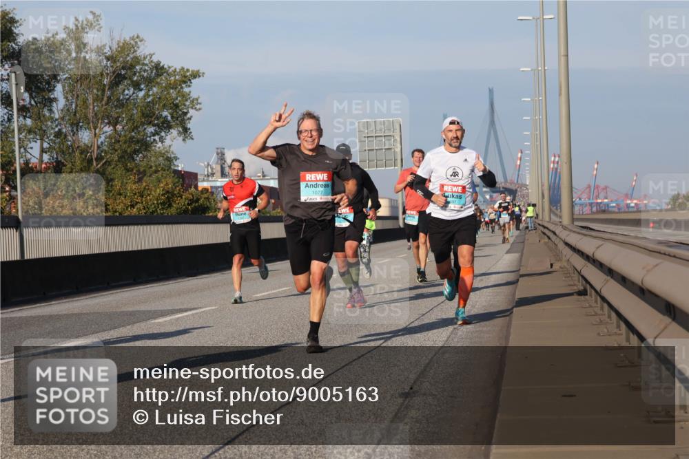 03.10.2025 - Köhlbrandbrückenlauf Luisa Fischer http://msf.ph/oto/9005163 03.10.2025 10:46:51 Position 3 1077, 2697 meine-sportfotos.de