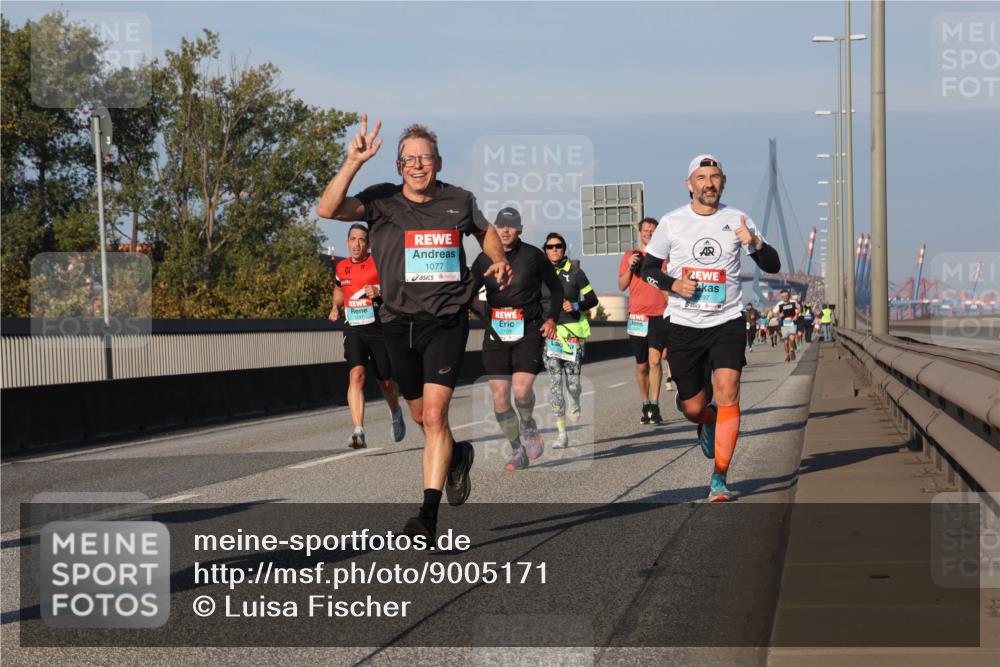 03.10.2025 - Köhlbrandbrückenlauf Luisa Fischer http://msf.ph/oto/9005171 03.10.2025 10:46:52 Position 3 1077, 2709 meine-sportfotos.de
