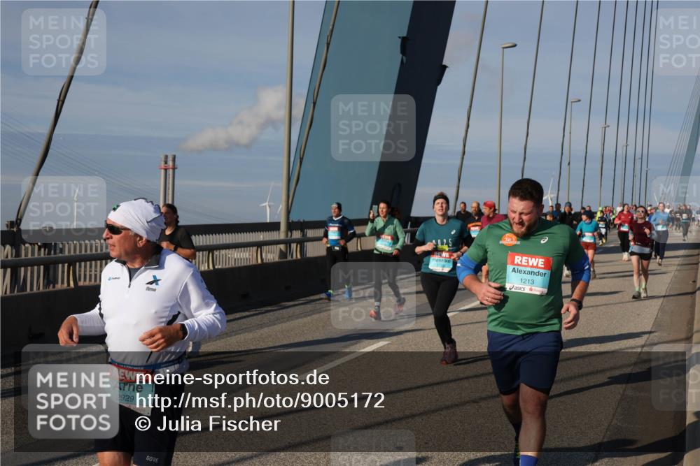 03.10.2025 - Köhlbrandbrückenlauf Julia Fischer http://msf.ph/oto/9005172 03.10.2025 09:51:14 Position 2 2929, 025, 1213 meine-sportfotos.de