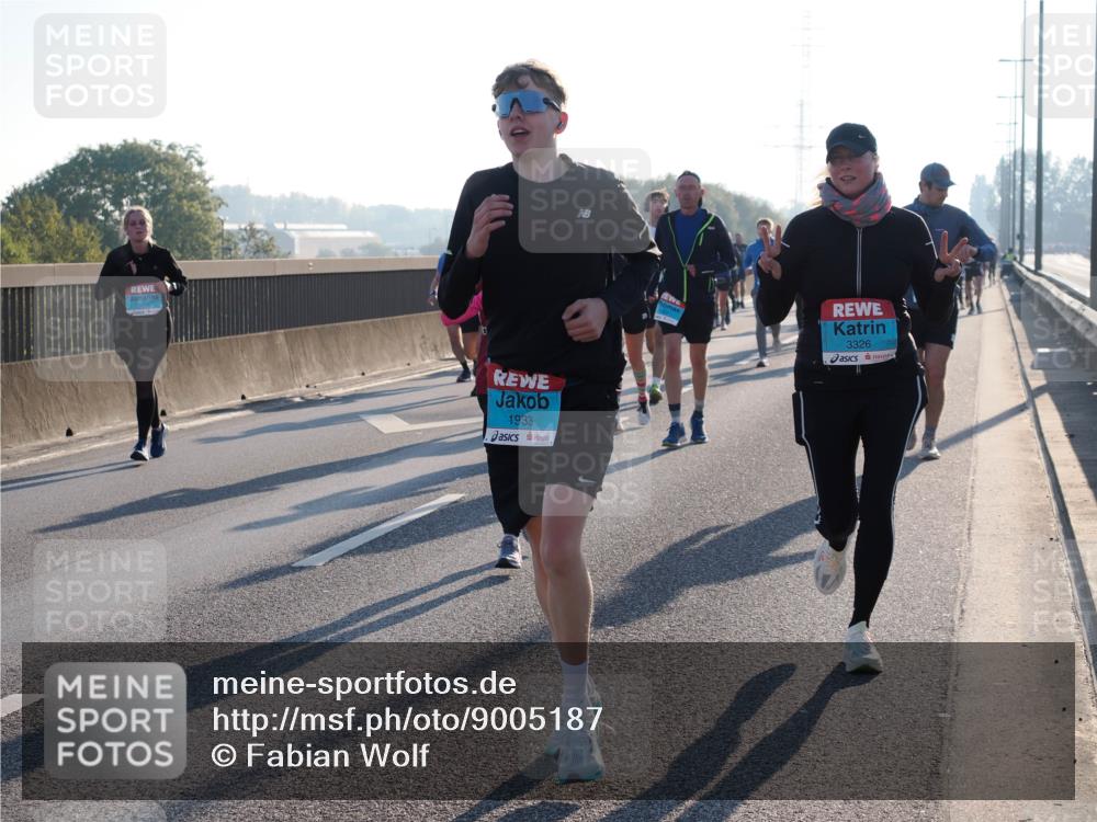 03.10.2025 - Köhlbrandbrückenlauf Fabian Wolf http://msf.ph/oto/9005187 03.10.2025 09:19:04 Position 3 1933, 3326 meine-sportfotos.de