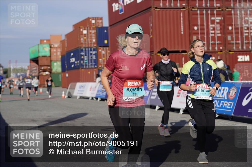 03.10.2025 - Köhlbrandbrückenlauf Michael Burmester http://msf.ph/oto/9005191 03.10.2025 10:07:41 Ziel 1363, 1377, 1378, 1384, 1849, 2814, 2990, 3217, 3250 meine-sportfotos.de
