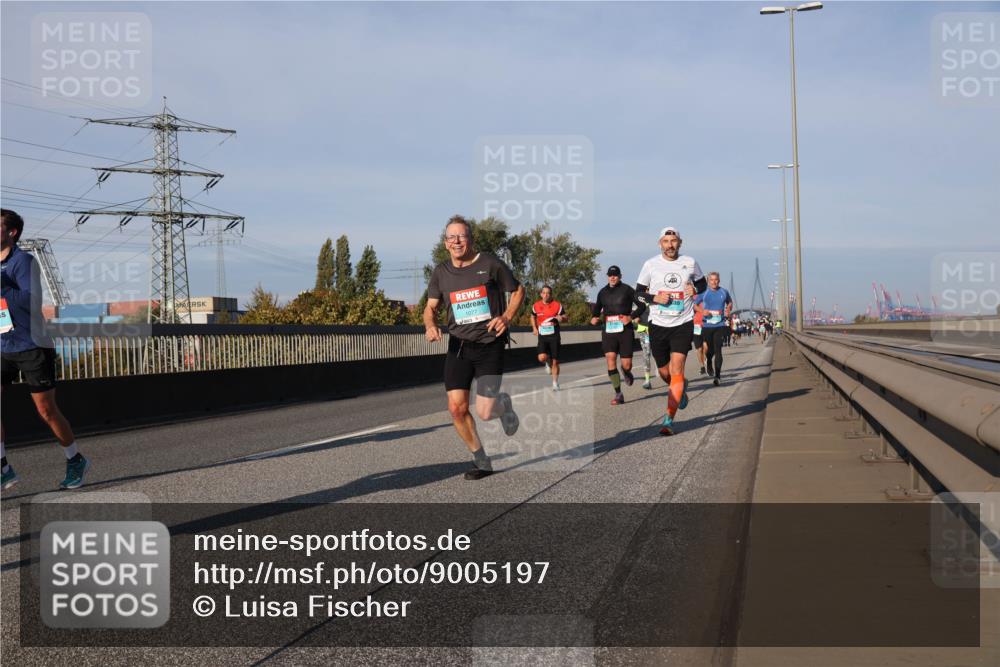 03.10.2025 - Köhlbrandbrückenlauf Luisa Fischer http://msf.ph/oto/9005197 03.10.2025 10:46:53 Position 3 1077 meine-sportfotos.de