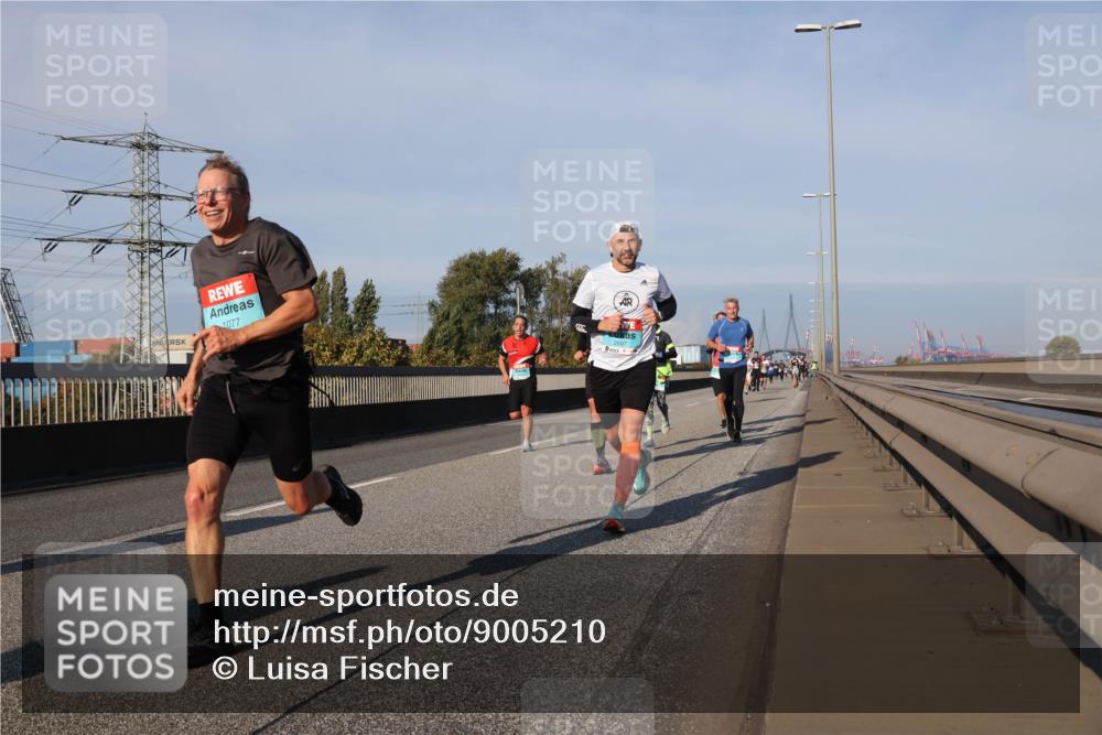 03.10.2025 - Köhlbrandbrückenlauf Luisa Fischer http://msf.ph/oto/9005210 03.10.2025 10:46:54 Position 3 1077 meine-sportfotos.de