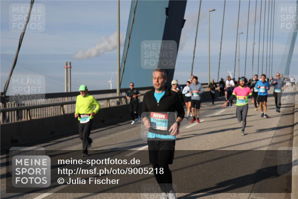 03.10.2025 - Köhlbrandbrückenlauf Julia Fischer http://msf.ph/oto/9005218 03.10.2025 09:51:31 Position 2 2778 meine-sportfotos.de