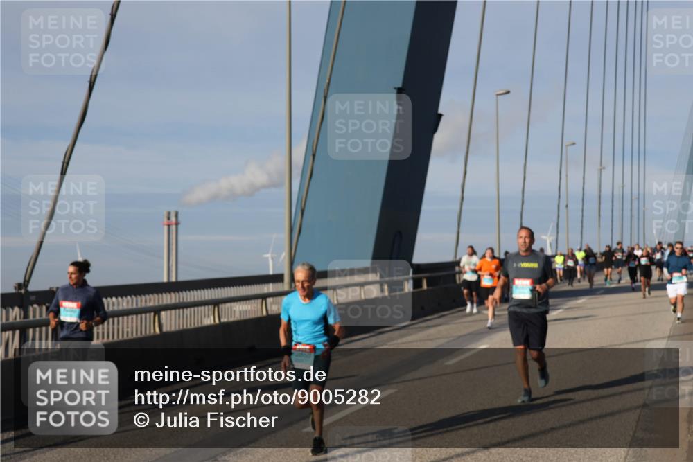 03.10.2025 - Köhlbrandbrückenlauf Julia Fischer http://msf.ph/oto/9005282 03.10.2025 09:51:44 Position 2  meine-sportfotos.de