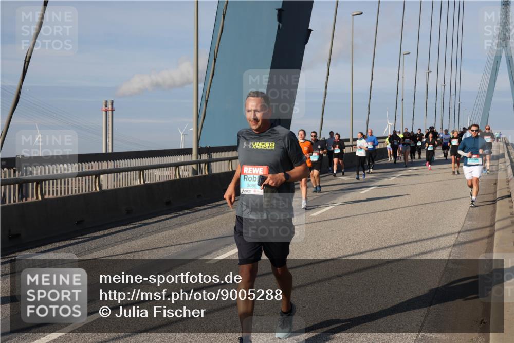 03.10.2025 - Köhlbrandbrückenlauf Julia Fischer http://msf.ph/oto/9005288 03.10.2025 09:51:46 Position 2 3069 meine-sportfotos.de