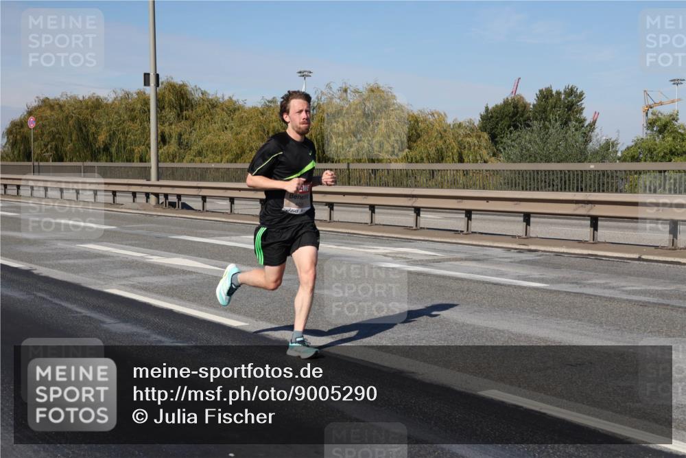 03.10.2025 - Köhlbrandbrückenlauf Julia Fischer http://msf.ph/oto/9005290 03.10.2025 12:39:28 Position 3  meine-sportfotos.de