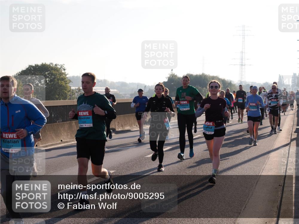 03.10.2025 - Köhlbrandbrückenlauf Fabian Wolf http://msf.ph/oto/9005295 03.10.2025 09:19:10 Position 3 2117, 1699, 3186, 3642 meine-sportfotos.de