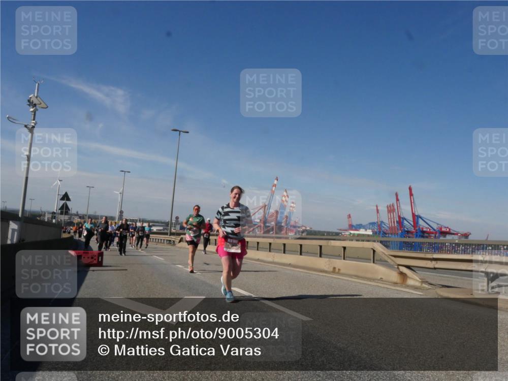 03.10.2025 - Köhlbrandbrückenlauf Matties Gatica Varas http://msf.ph/oto/9005304 03.10.2025 12:59:35 Position 2  meine-sportfotos.de