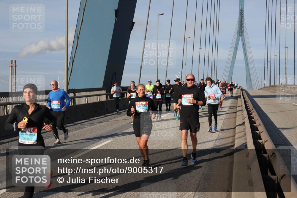 03.10.2025 - Köhlbrandbrückenlauf Julia Fischer http://msf.ph/oto/9005317 03.10.2025 09:51:54 Position 2 2046 meine-sportfotos.de
