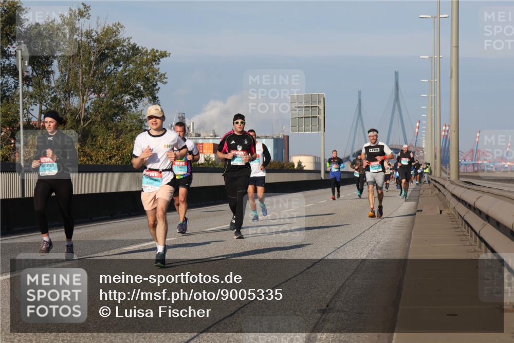 03.10.2025 - Köhlbrandbrückenlauf Luisa Fischer http://msf.ph/oto/9005335 03.10.2025 10:47:02 Position 3 1984, 3342, 1248 meine-sportfotos.de