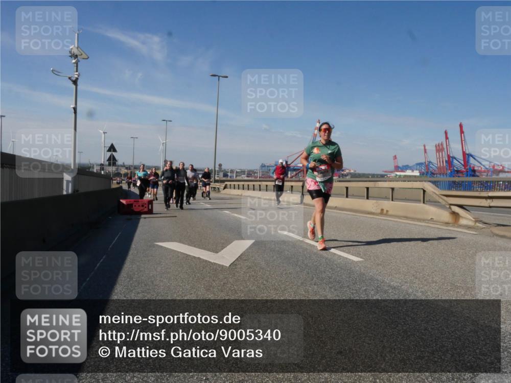03.10.2025 - Köhlbrandbrückenlauf Matties Gatica Varas http://msf.ph/oto/9005340 03.10.2025 12:59:37 Position 2  meine-sportfotos.de