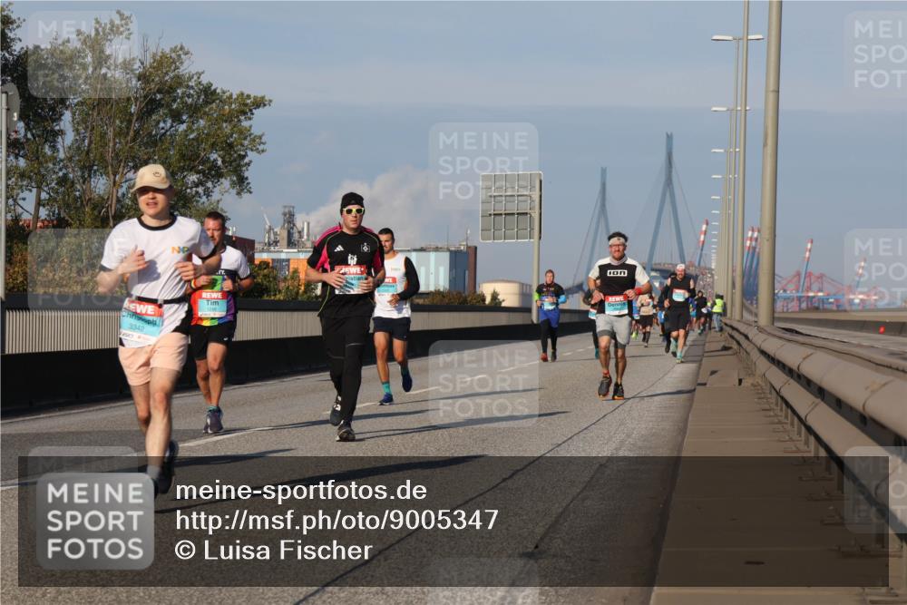 03.10.2025 - Köhlbrandbrückenlauf Luisa Fischer http://msf.ph/oto/9005347 03.10.2025 10:47:03 Position 3 3342 meine-sportfotos.de