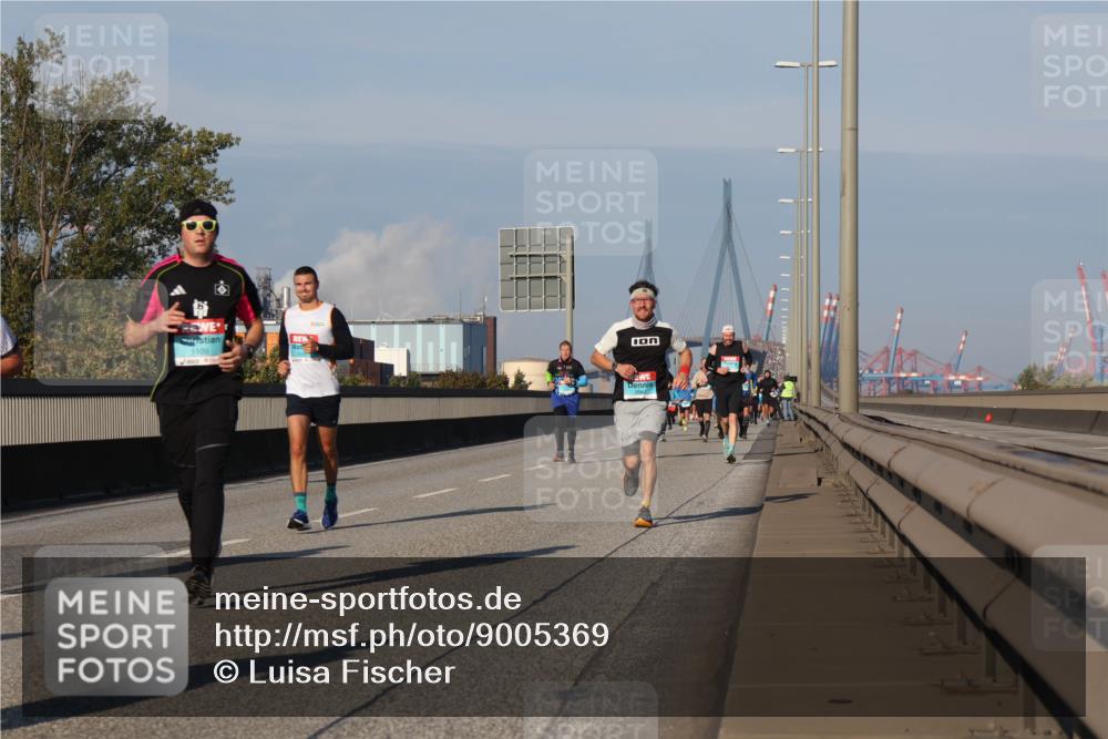 03.10.2025 - Köhlbrandbrückenlauf Luisa Fischer http://msf.ph/oto/9005369 03.10.2025 10:47:04 Position 3 1109 meine-sportfotos.de