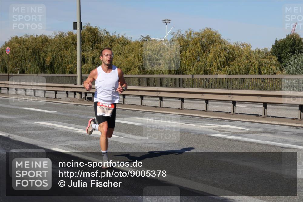 03.10.2025 - Köhlbrandbrückenlauf Julia Fischer http://msf.ph/oto/9005378 03.10.2025 12:40:06 Position 3 6216 meine-sportfotos.de