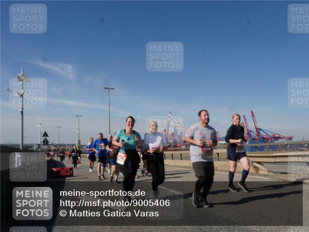 03.10.2025 - Köhlbrandbrückenlauf Matties Gatica Varas http://msf.ph/oto/9005406 03.10.2025 12:59:44 Position 2 111111 meine-sportfotos.de