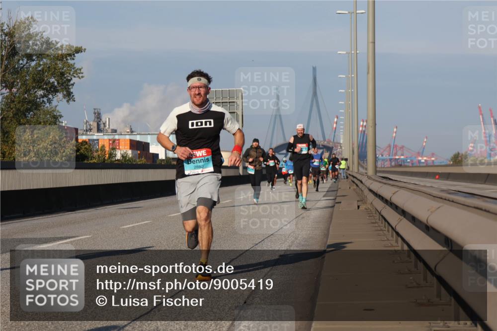 03.10.2025 - Köhlbrandbrückenlauf Luisa Fischer http://msf.ph/oto/9005419 03.10.2025 10:47:07 Position 3 2880 meine-sportfotos.de