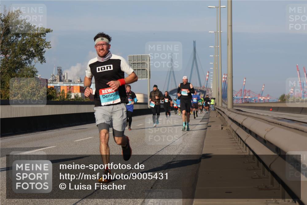 03.10.2025 - Köhlbrandbrückenlauf Luisa Fischer http://msf.ph/oto/9005431 03.10.2025 10:47:08 Position 3 2880 meine-sportfotos.de