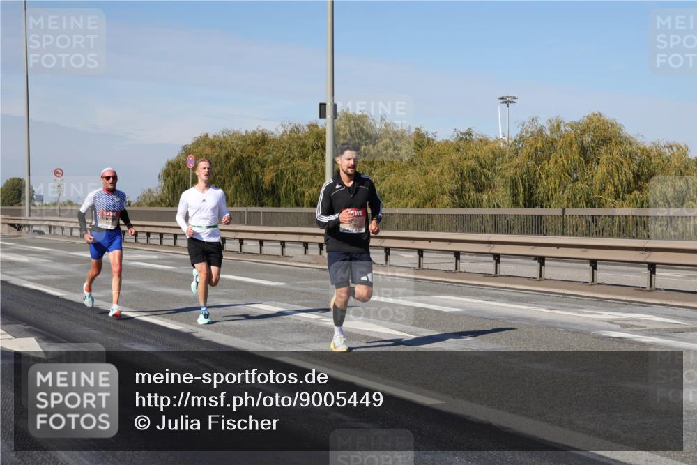 03.10.2025 - Köhlbrandbrückenlauf Julia Fischer http://msf.ph/oto/9005449 03.10.2025 12:40:22 Position 3  meine-sportfotos.de