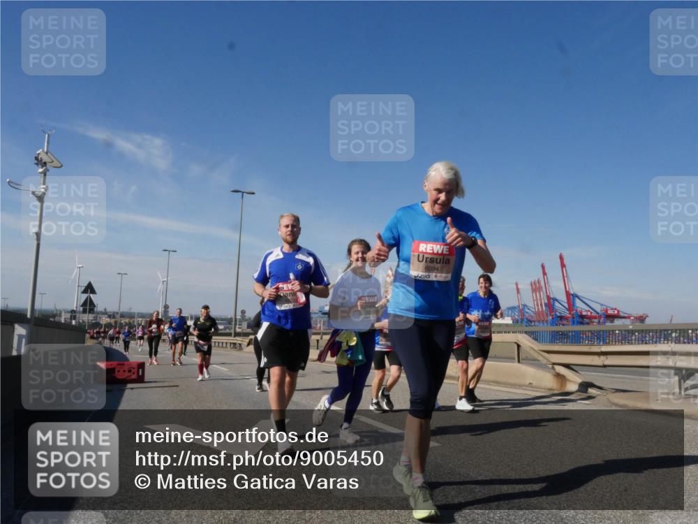 03.10.2025 - Köhlbrandbrückenlauf Matties Gatica Varas http://msf.ph/oto/9005450 03.10.2025 12:59:49 Position 2 6094 meine-sportfotos.de