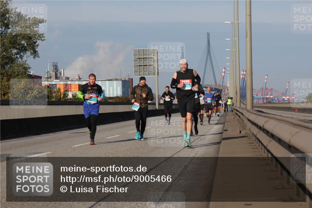 03.10.2025 - Köhlbrandbrückenlauf Luisa Fischer http://msf.ph/oto/9005466 03.10.2025 10:47:10 Position 3  meine-sportfotos.de