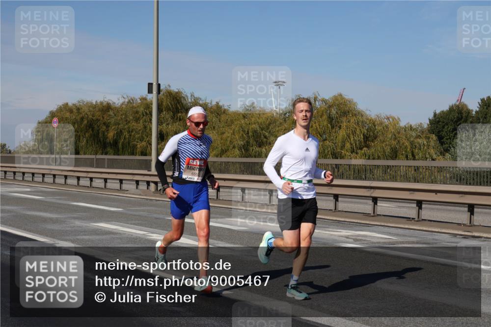 03.10.2025 - Köhlbrandbrückenlauf Julia Fischer http://msf.ph/oto/9005467 03.10.2025 12:40:24 Position 3 655 meine-sportfotos.de