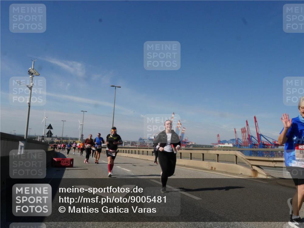03.10.2025 - Köhlbrandbrückenlauf Matties Gatica Varas http://msf.ph/oto/9005481 03.10.2025 12:59:51 Position 2  meine-sportfotos.de