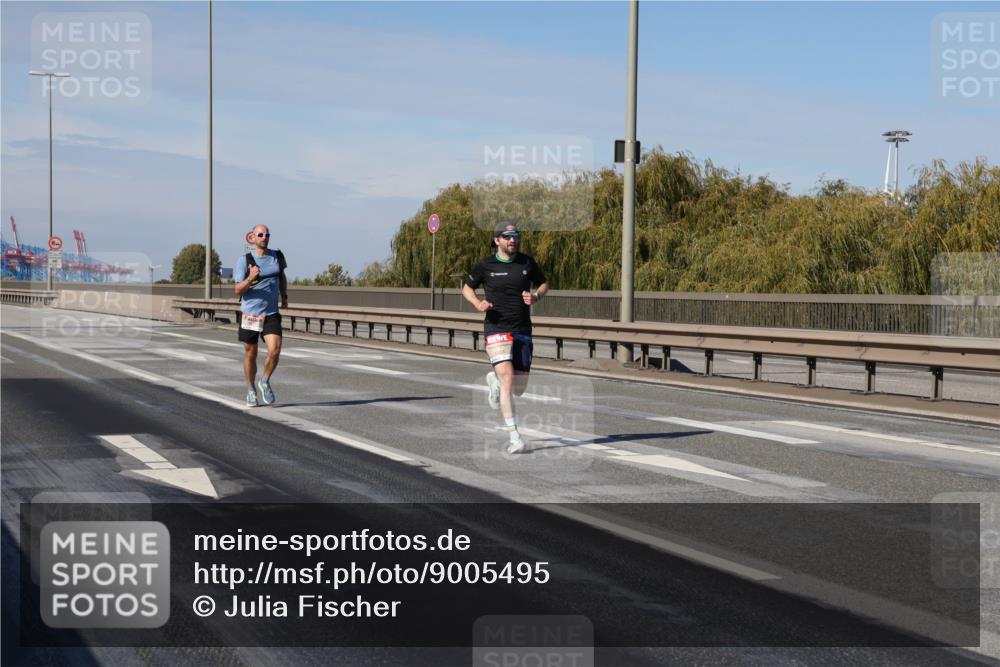 03.10.2025 - Köhlbrandbrückenlauf Julia Fischer http://msf.ph/oto/9005495 03.10.2025 12:40:35 Position 3  meine-sportfotos.de
