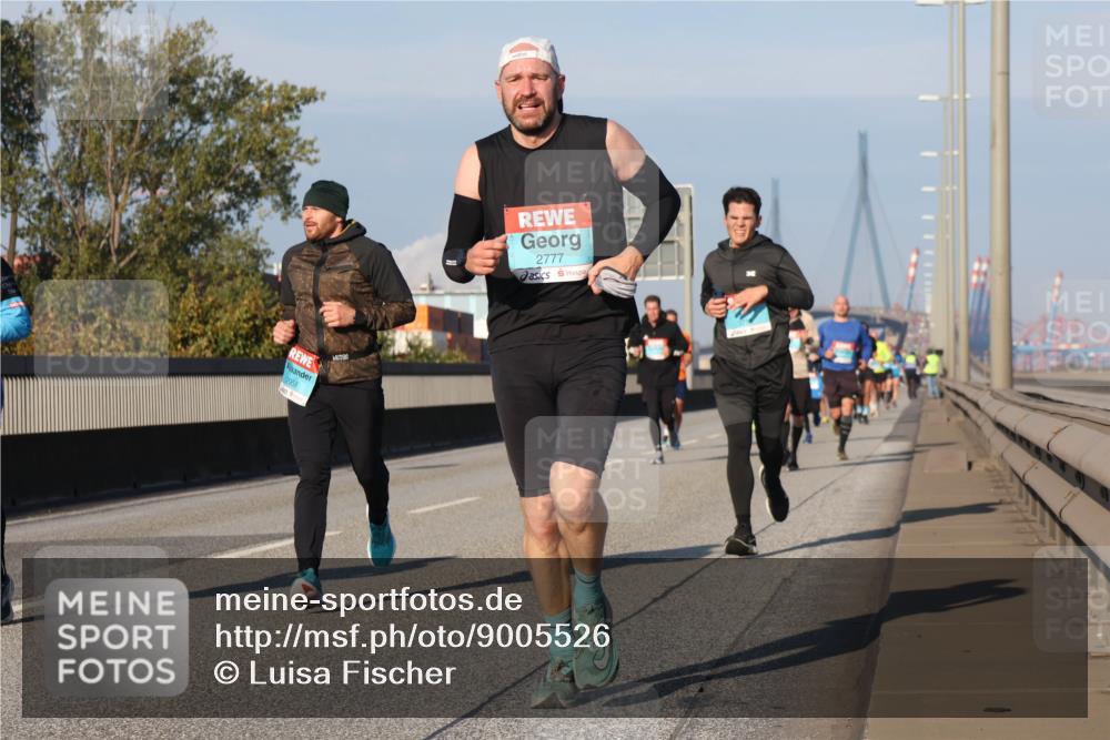 03.10.2025 - Köhlbrandbrückenlauf Luisa Fischer http://msf.ph/oto/9005526 03.10.2025 10:47:14 Position 3 390, 2959, 2777 meine-sportfotos.de