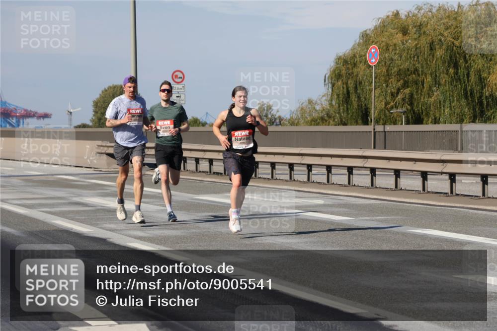 03.10.2025 - Köhlbrandbrückenlauf Julia Fischer http://msf.ph/oto/9005541 03.10.2025 12:40:53 Position 3 12, 5 meine-sportfotos.de